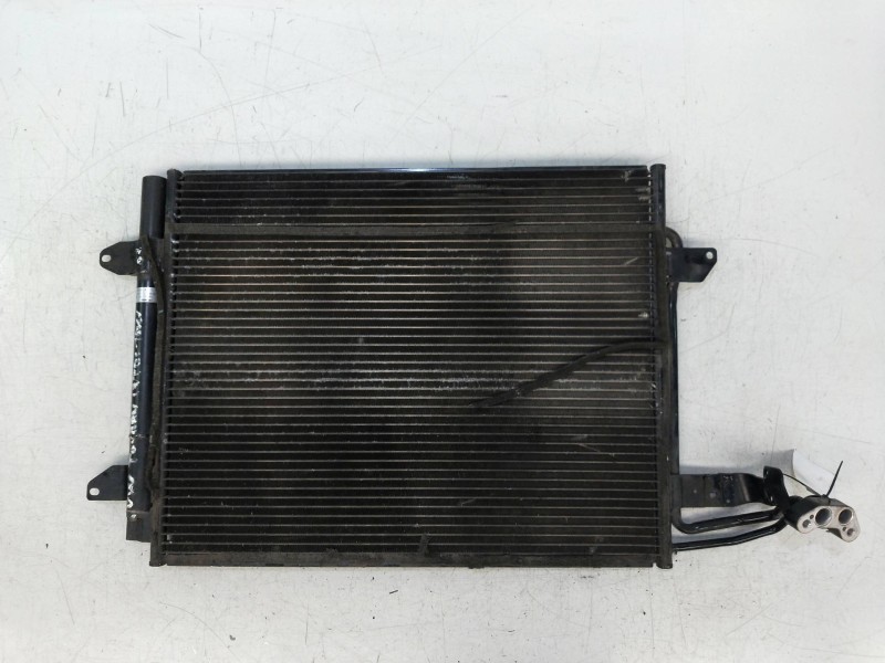 Recambio de condensador / radiador aire acondicionado para volkswagen touran (1t1) highline referencia OEM IAM 1T0820411B  