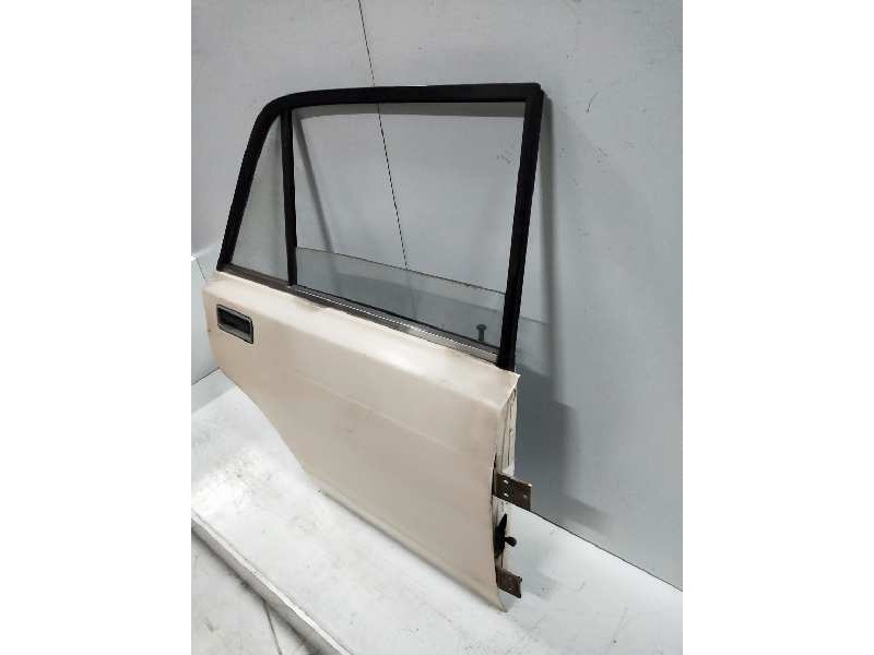 Recambio de puerta trasera derecha para lada 2105 1.6 referencia OEM IAM   