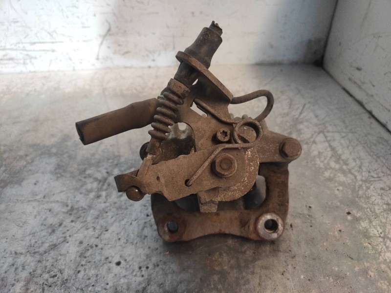 Recambio de pinza freno delantera izquierda para audi a3 sportback (8p) 2.0 tdi ambiente referencia OEM IAM   
