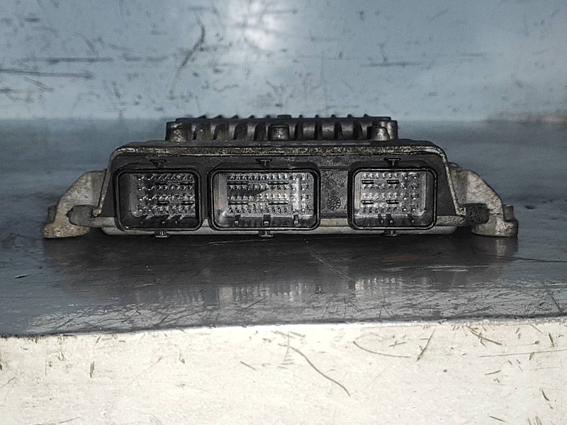 Recambio de centralita motor uce para mazda 2 berlina (dy) 1.4 crtd active referencia OEM IAM 5WS40434AT 7M7112A650AA 