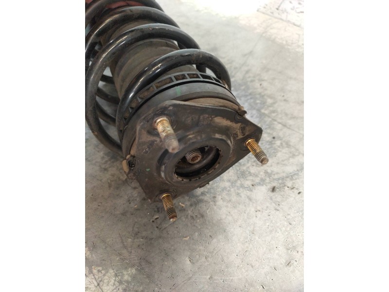 Recambio de amortiguador delantero izquierdo para mazda 2 berlina (dy) 1.4 crtd active referencia OEM IAM   