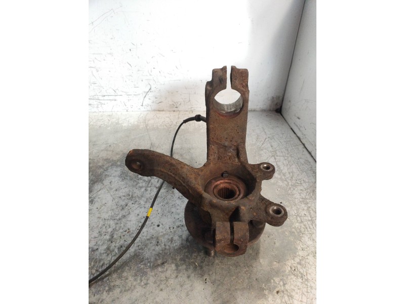 Recambio de mangueta delantera izquierda para mazda 2 berlina (dy) 1.4 crtd active referencia OEM IAM   