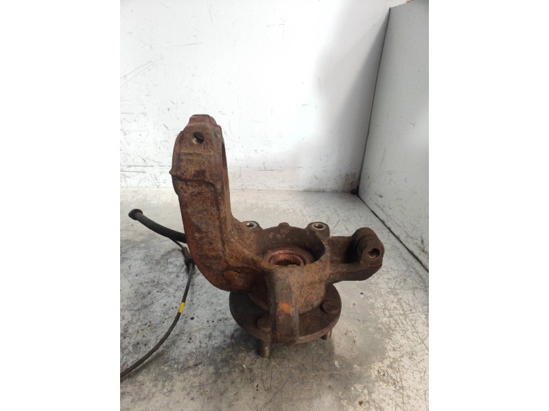 Recambio de mangueta delantera izquierda para mazda 2 berlina (dy) 1.4 crtd active referencia OEM IAM   