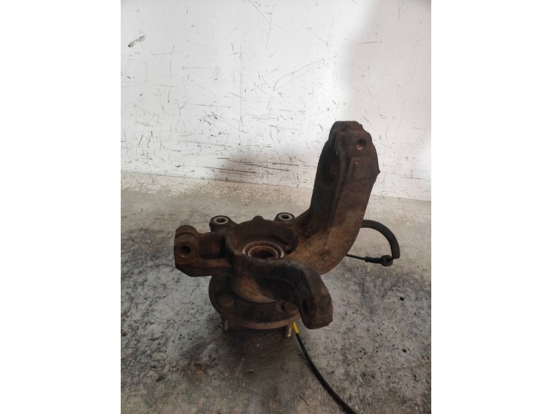 Recambio de mangueta delantera derecha para mazda 2 berlina (dy) 1.4 crtd active referencia OEM IAM   