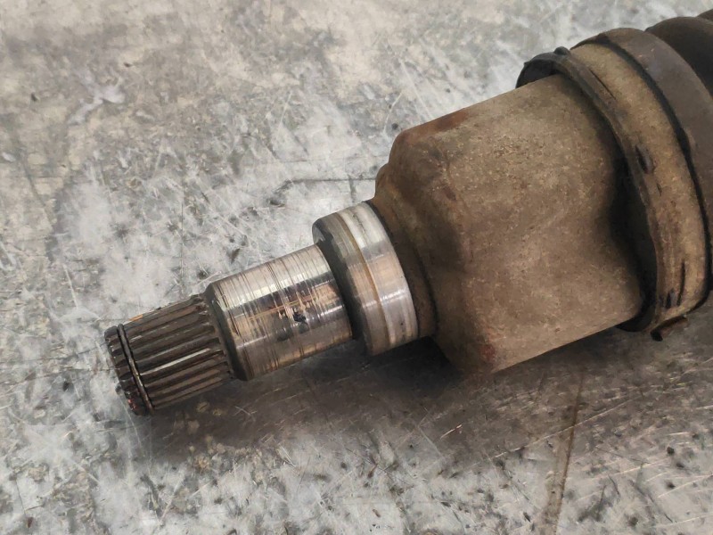 Recambio de transmision delantera izquierda para mazda 2 berlina (dy) 1.4 crtd active referencia OEM IAM   