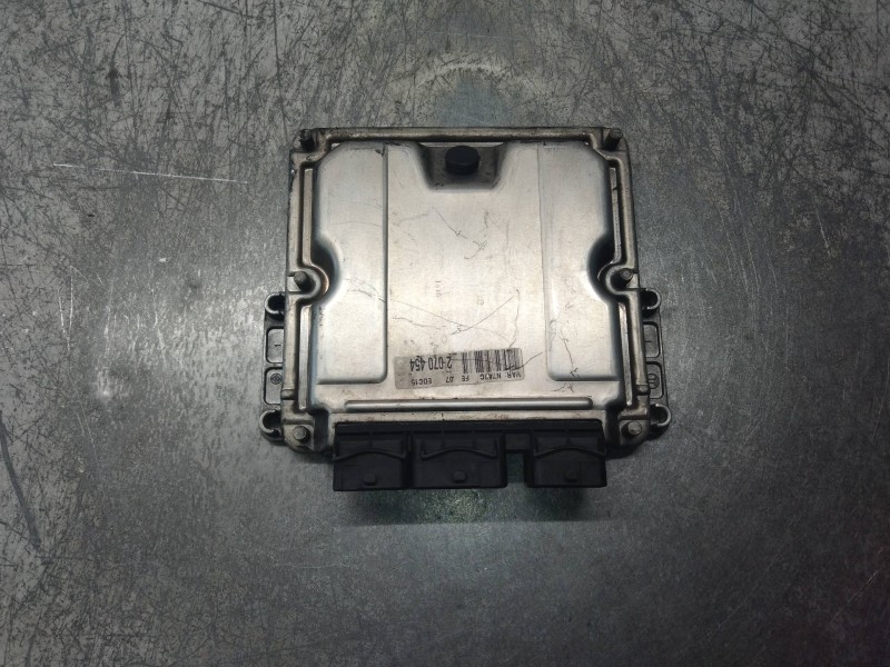 Recambio de centralita motor uce para citroen xsara berlina 2.0 hdi exclusive (80kw) referencia OEM IAM 0281010962 9646217180 ED