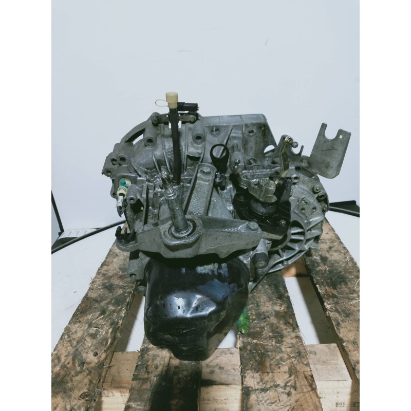 Recambio de caja cambios para renault megane ii berlina 3p confort authentique referencia OEM IAM JR5104 A024155 