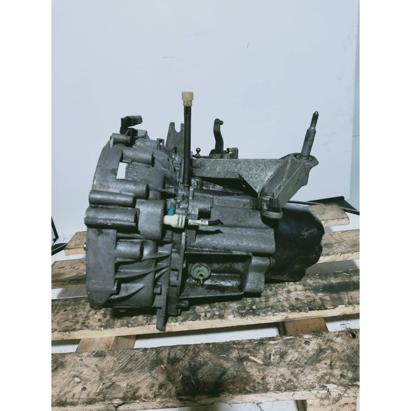 Recambio de caja cambios para renault megane ii berlina 3p confort authentique referencia OEM IAM JR5104 A024155 