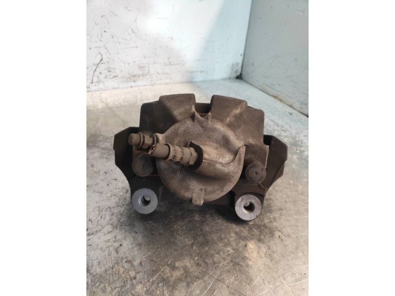 Recambio de pinza freno delantera derecha para bmw serie 3 coupe (e92) 330i referencia OEM IAM   34116769094