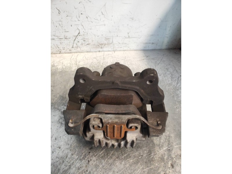 Recambio de pinza freno delantera derecha para bmw serie 3 coupe (e92) 330i referencia OEM IAM   34116769094