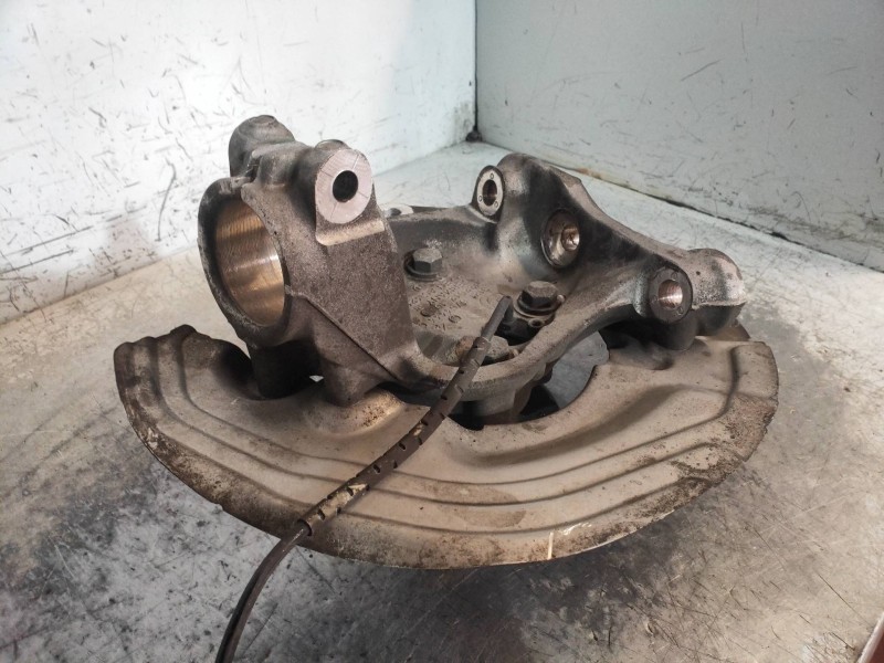 Recambio de mangueta delantera derecha para bmw serie 3 coupe (e92) 330i referencia OEM IAM 31216764444403  31216793924