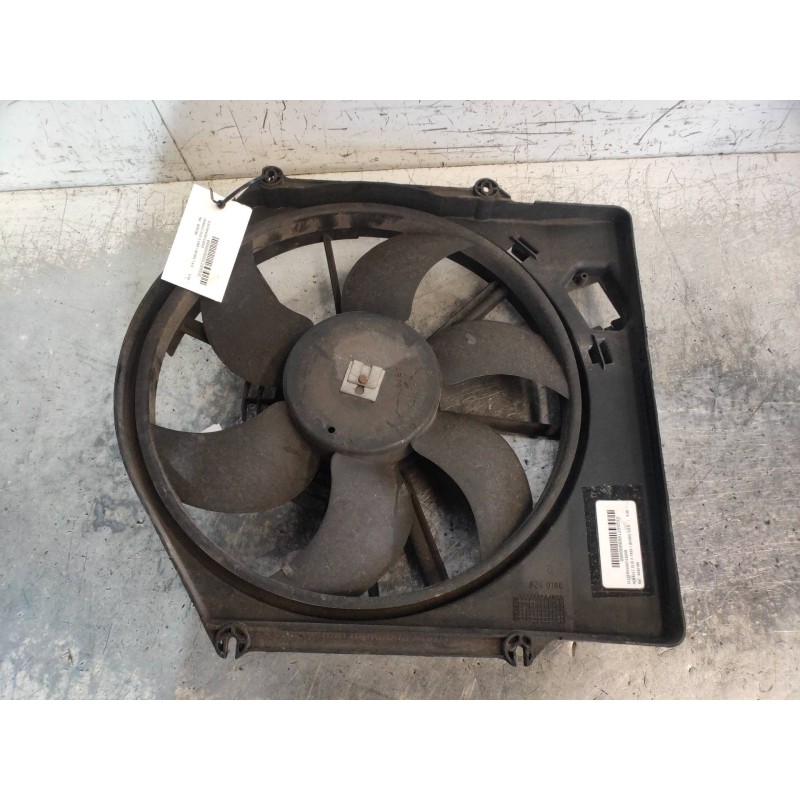 Recambio de electroventilador para renault clio ii fase i (b/cbo) 1.9 d referencia OEM IAM 8240188  