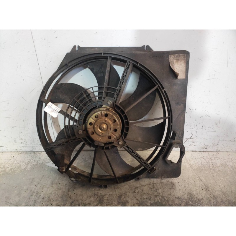 Recambio de electroventilador para renault clio ii fase i (b/cbo) 1.9 d referencia OEM IAM 8240188  