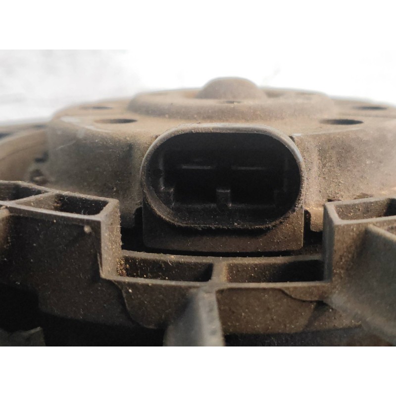 Recambio de electroventilador para renault clio ii fase i (b/cbo) 1.9 d referencia OEM IAM 8240188  