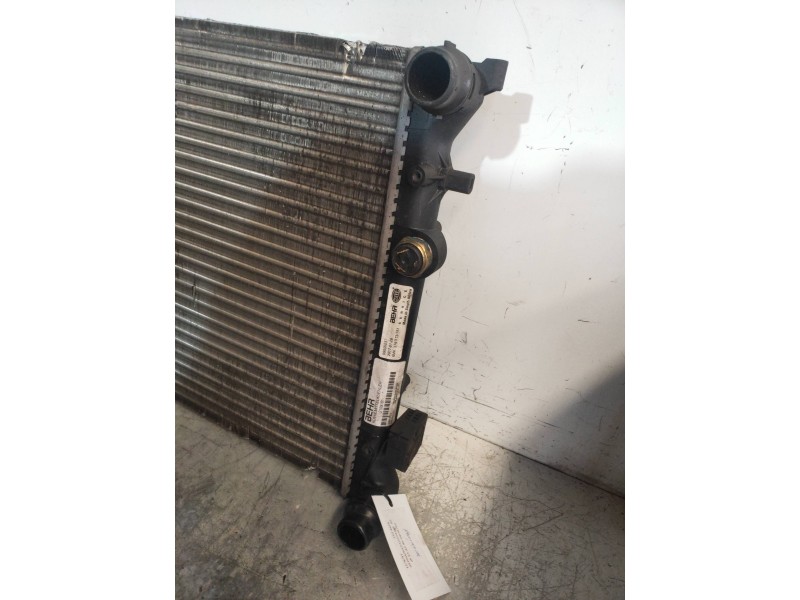 Recambio de radiador agua para volkswagen bora berlina (1j2) highline referencia OEM IAM 8MK376713781  