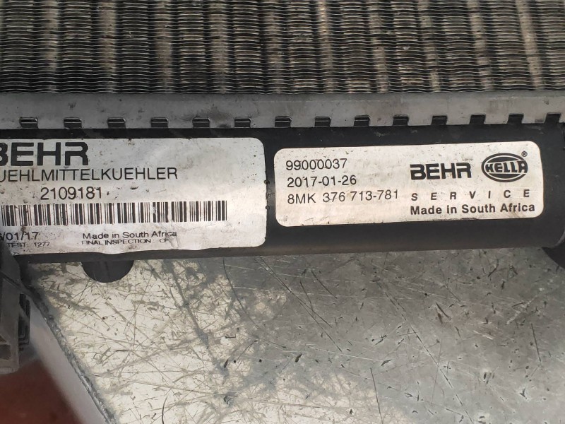 Recambio de radiador agua para volkswagen bora berlina (1j2) highline referencia OEM IAM 8MK376713781  