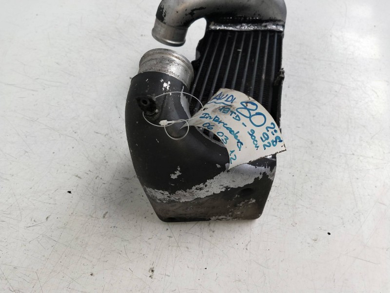 Recambio de intercooler para audi 80 avant 1.9 tdi referencia OEM IAM 028145805  