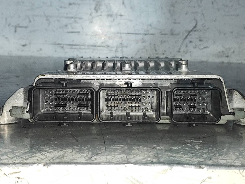 Recambio de centralita motor uce para peugeot 407 st confort referencia OEM IAM 5WS40264FT SW9662272880 HW9655534080 SID803A