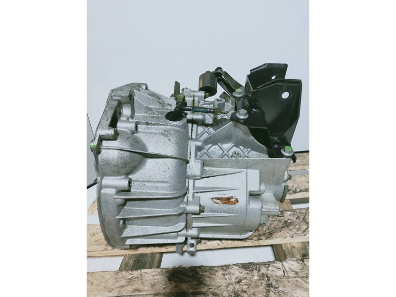 Recambio de caja cambios para mg rover serie 75 (rj) 2.0 cdt classic referencia OEM IAM 47R37 01 708 99677 