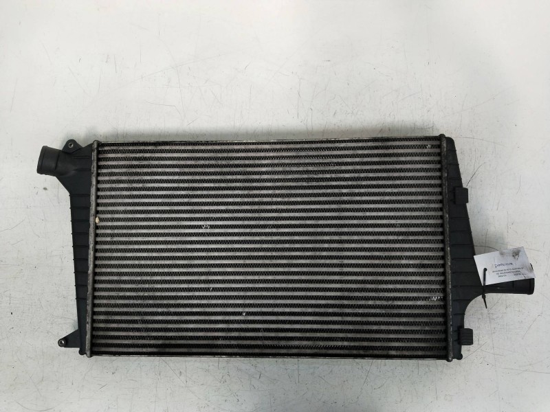 Recambio de intercooler para audi allroad quattro (4b5) 2.5 v6 24v tdi referencia OEM IAM 4B0145805A   Recambio de intercooler para audi allroad quattro (4b5) 2.5 v6 24v tdi referencia OEM IAM 4B0145805A