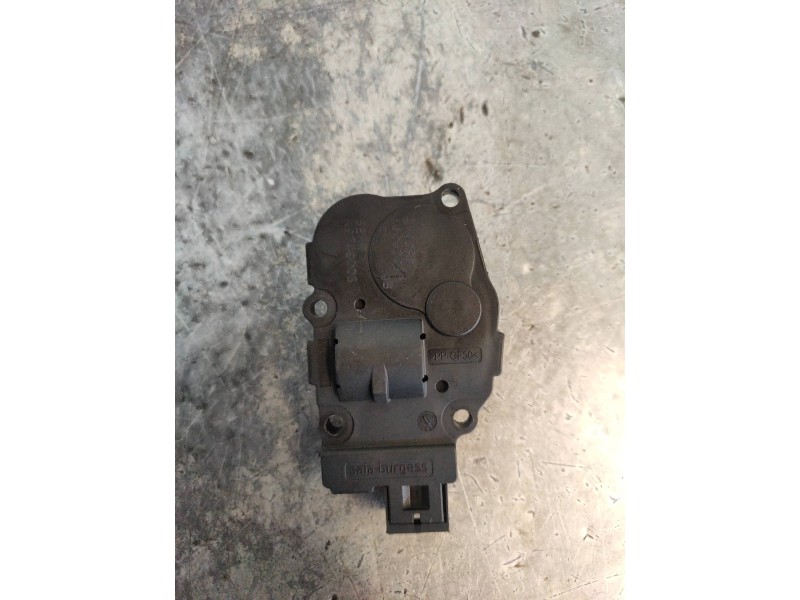 Recambio de motor apertura trampillas climatizador para bmw serie 5 lim. (f10) 525d referencia OEM IAM K9749005  