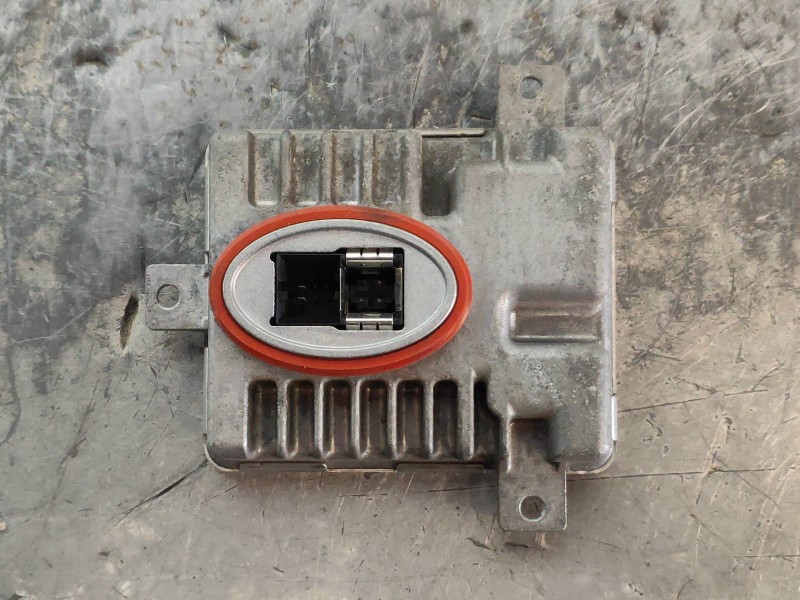 Recambio de centralita faros xenon para bmw serie 5 lim. (f10) 525d referencia OEM IAM W003T20071 7237647 