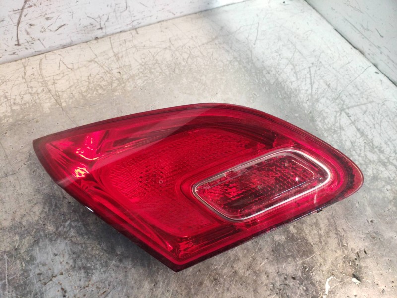 Recambio de piloto trasero izquierdo interior para opel astra j lim. cosmo referencia OEM IAM   