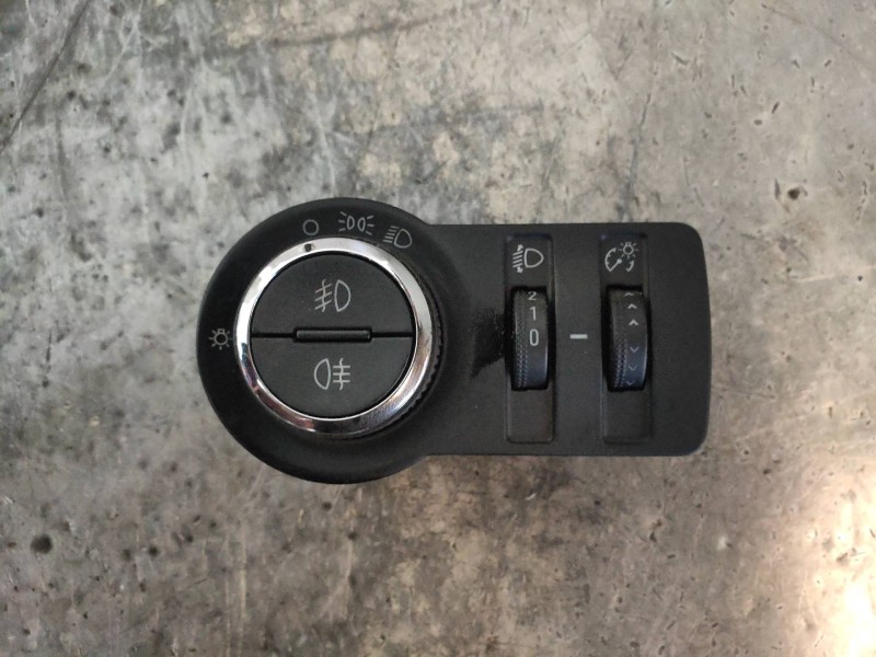 Recambio de mando luces para opel astra j lim. cosmo referencia OEM IAM 13268703  