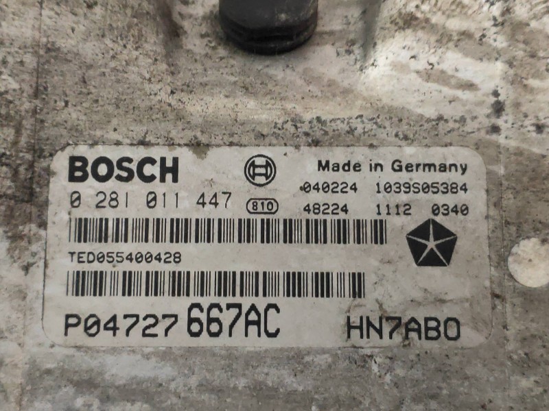 Recambio de centralita motor uce para chrysler voyager (rg) 2.5 crd se grand voyager referencia OEM IAM 0281011447 P04727667AC T