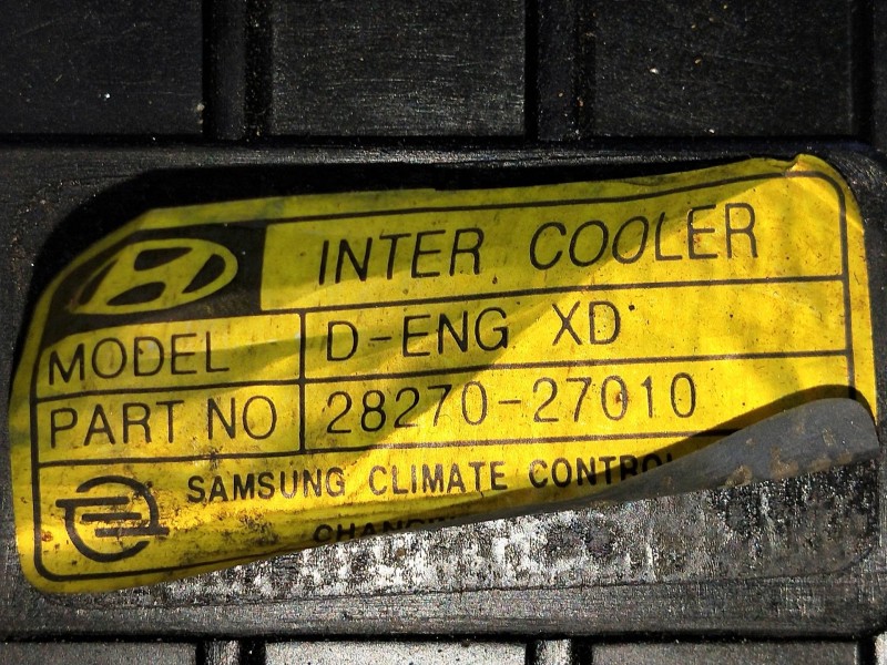 Recambio de intercooler para hyundai elantra referencia OEM IAM 2827027010  
