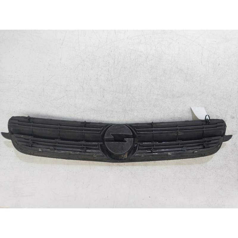 Recambio de rejilla delantera para opel vectra c berlina 2.2 16v dti cat (y 22 dtr / l50) referencia OEM IAM   