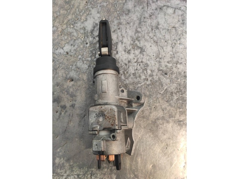 Recambio de conmutador de arranque para audi a4 berlina (8e) 1.8 t referencia OEM IAM 4B0905851  