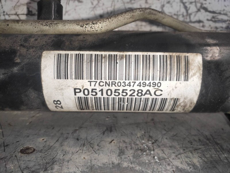 Recambio de cremallera direccion para dodge caliber se referencia OEM IAM P05105528AC  