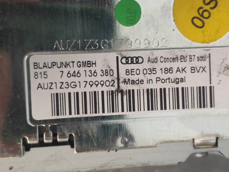 Recambio de sistema audio / radio cd para audi a4 berlina (8e) 1.8 t referencia OEM IAM 8E0035186AK 7646136380 