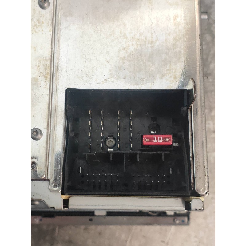 Recambio de sistema audio / radio cd para audi a4 berlina (8e) 1.8 t referencia OEM IAM 8E0035186AK 7646136380 