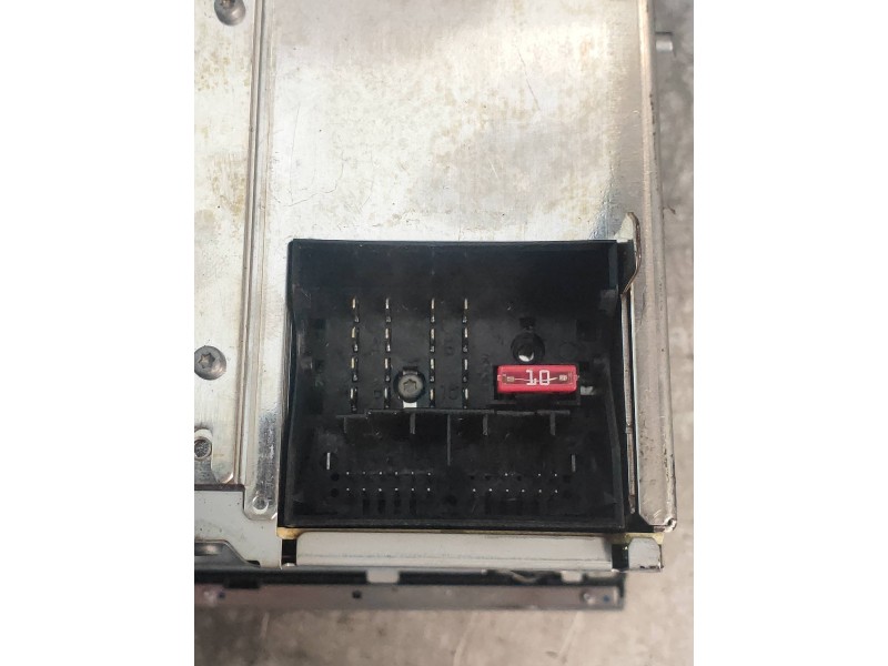 Recambio de sistema audio / radio cd para audi a4 berlina (8e) 1.8 t referencia OEM IAM 8E0035186AK 7646136380 