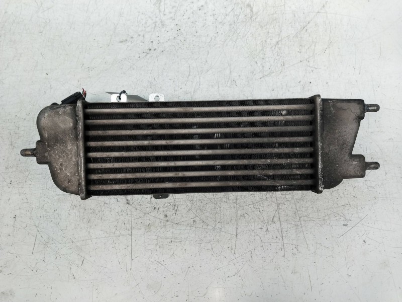 Recambio de intercooler para kia carens 2.0 crdi ex monovolumen referencia OEM IAM 282712A610 6714315 