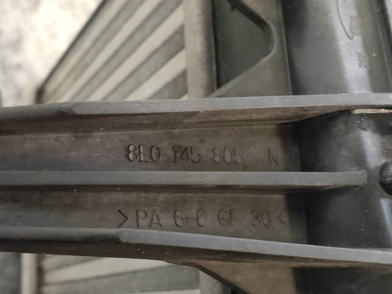 Recambio de intercooler para audi a4 berlina (8e) 1.8 t referencia OEM IAM 8E0145805N  