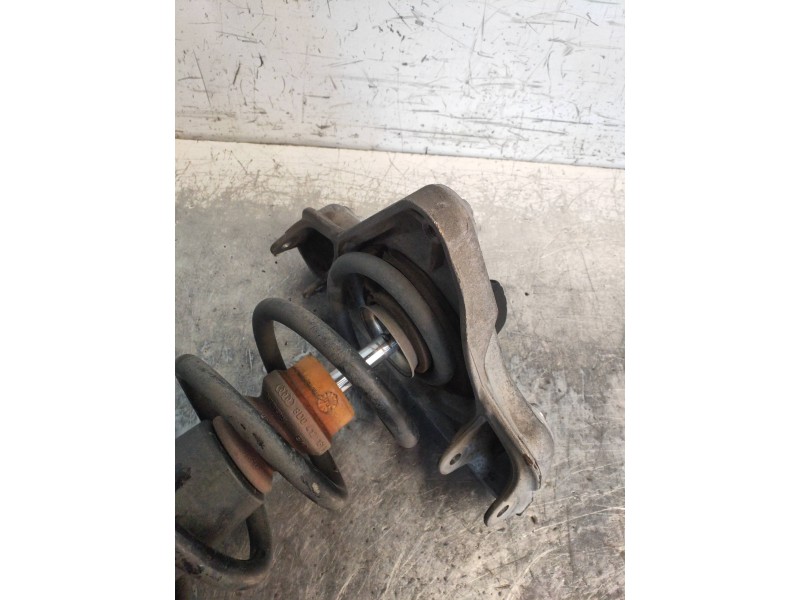 Recambio de amortiguador delantero derecho para audi a4 berlina (8e) 1.8 t referencia OEM IAM 8E0413031  