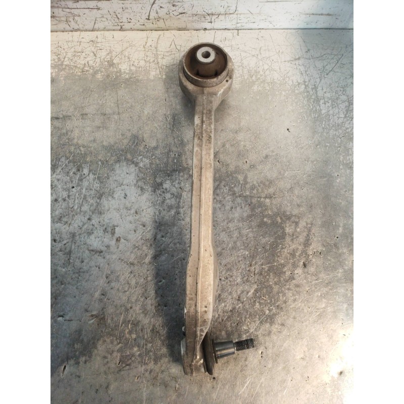 Recambio de brazo suspension inferior delantero izquierdo para audi a4 berlina (8e) 1.8 t referencia OEM IAM 8E0407693  