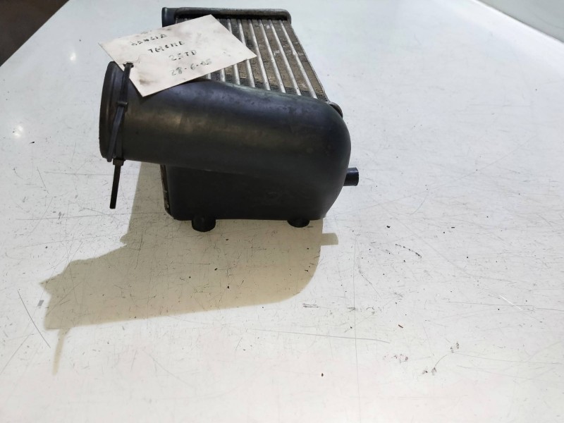 Recambio de intercooler para lancia thema 2.5 turbodiesel referencia OEM IAM 82432181  