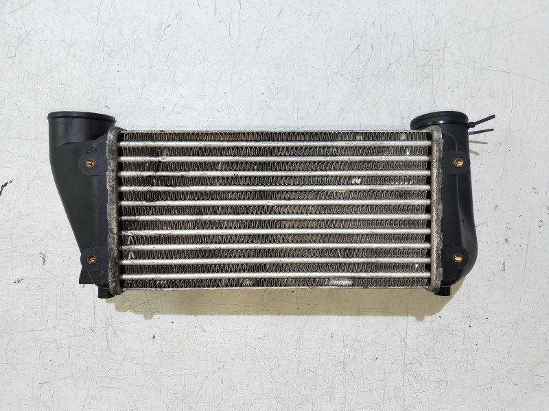 Recambio de intercooler para lancia thema 2.5 turbodiesel referencia OEM IAM 82432181  