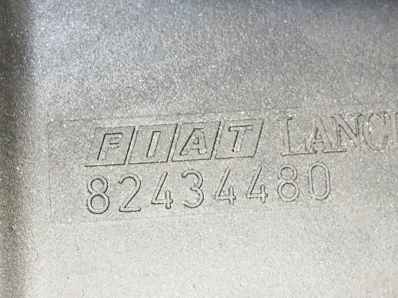 Recambio de intercooler para lancia thema 2.0 16v turbo cat referencia OEM IAM 82434480  