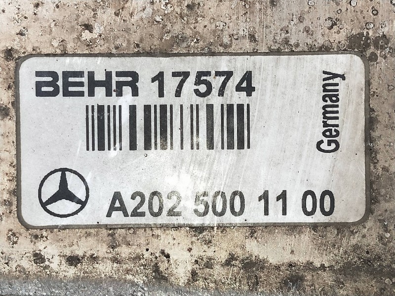 Recambio de intercooler para mercedes clase c (w202) berlina 220 cdi (202.133) referencia OEM IAM 2025001100 17574 