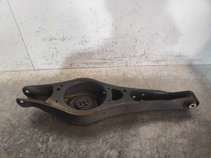 Recambio de brazo suspension inferior trasero derecho para audi a3 (8p) 2.0 tdi referencia OEM IAM   
