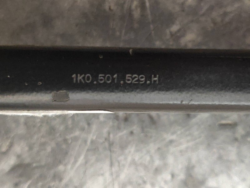 Recambio de brazo suspension superior trasero derecho para audi a3 (8p) 2.0 tdi referencia OEM IAM 1K0501529H  