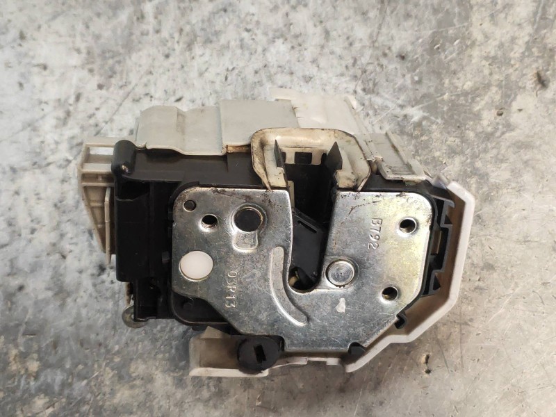 Recambio de motor cierre centralizado delantero derecho para lancia delta (181) s referencia OEM IAM 51929773  