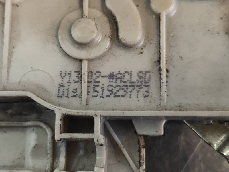 Recambio de motor cierre centralizado delantero derecho para lancia delta (181) s referencia OEM IAM 51929773  