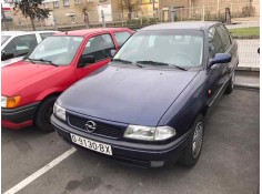 opel astra f berlina del año 1998