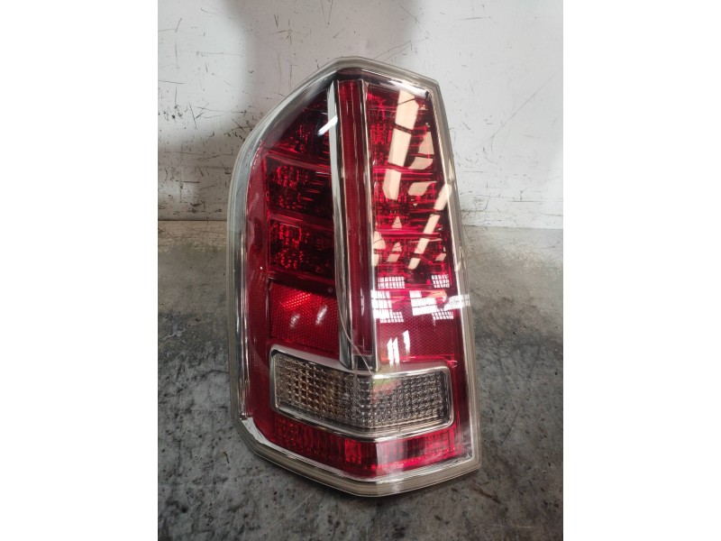 Recambio de piloto trasero izquierdo para lancia thema gold referencia OEM IAM 68042175AE  